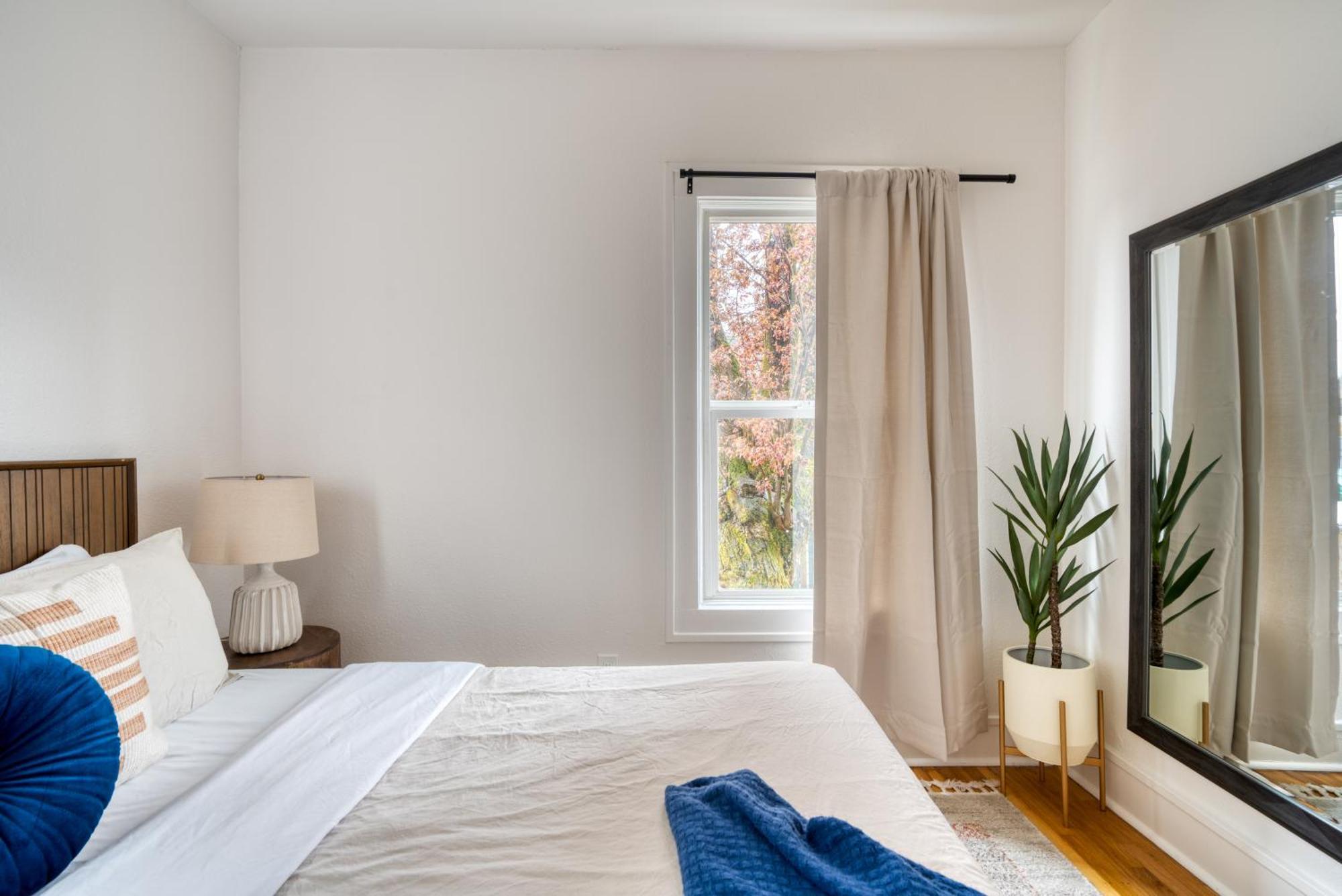 Apartment Collection - La Casa Burnside - Local Eateries, Shops, And Bars
